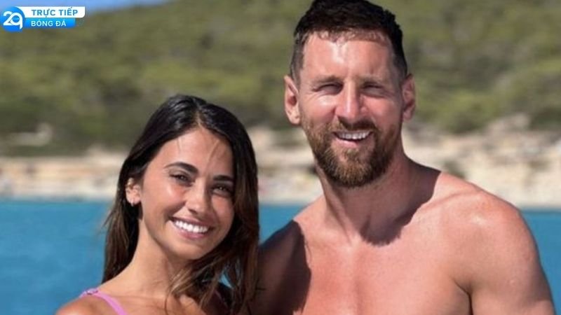 Hé Lộ Bí Mật Gây Mê Hoặc Của Vợ Messi - Khiến Fan Trầm Trồ 3 vo-messi-2